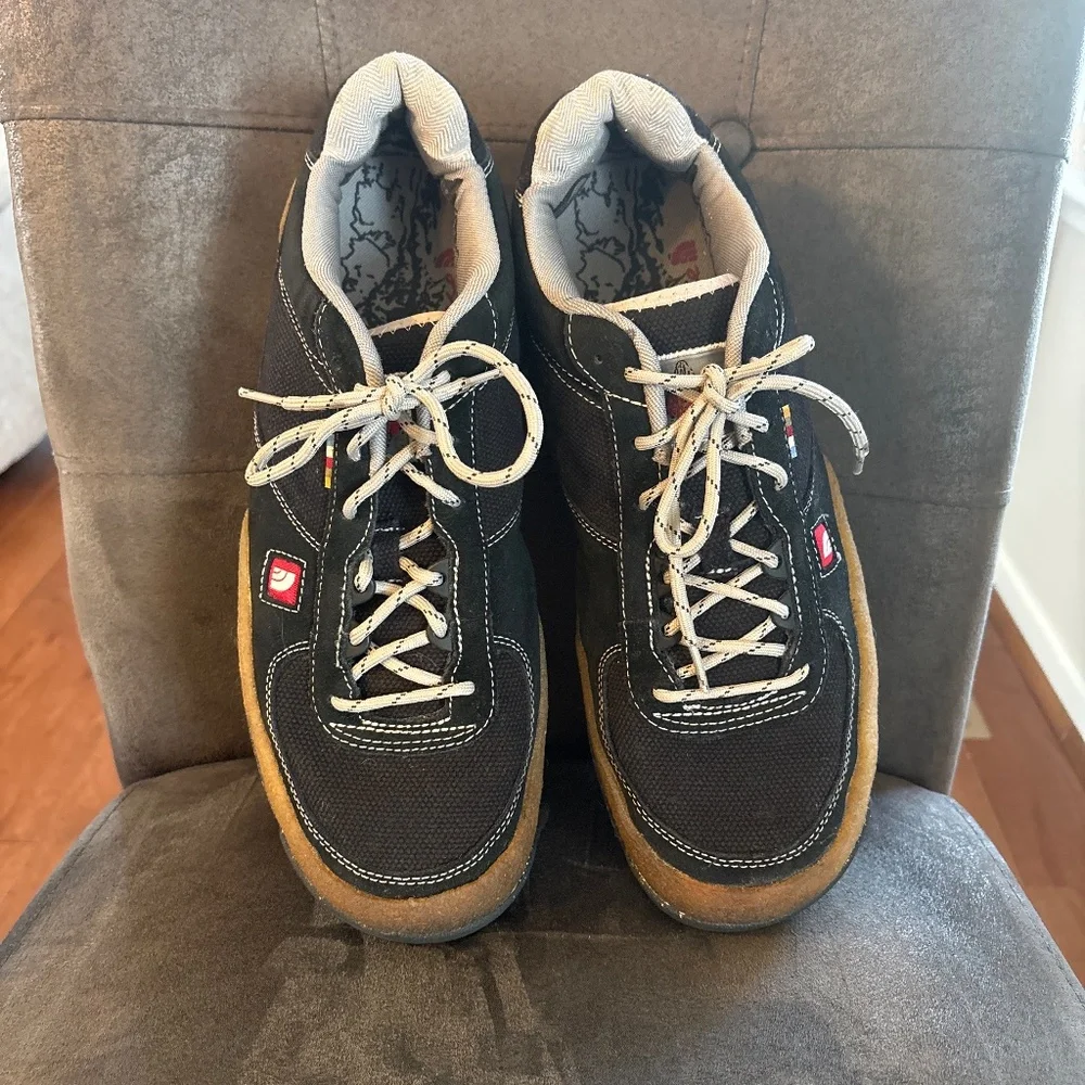 North Face Outdoor Walking Trail Shoes Mens Size 14